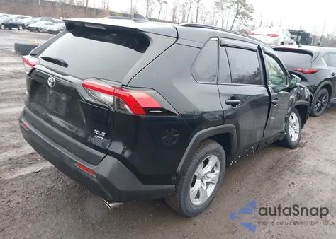2020 Toyota Rav4 Xle from USA, damaged, VIN JTMP1RFV6LD529985